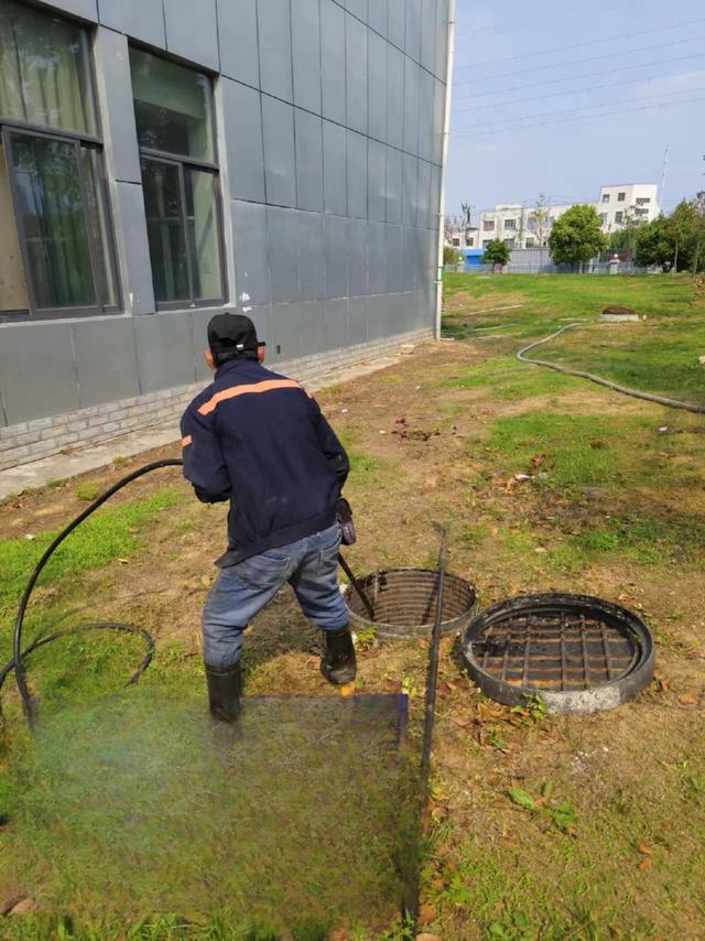 張家港塘橋鎮排水排污管道疏通清洗，讓您省心無憂，方便快捷